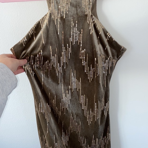 Emerald Sundae Sequin Velvet Dress - Picture 2 of 5